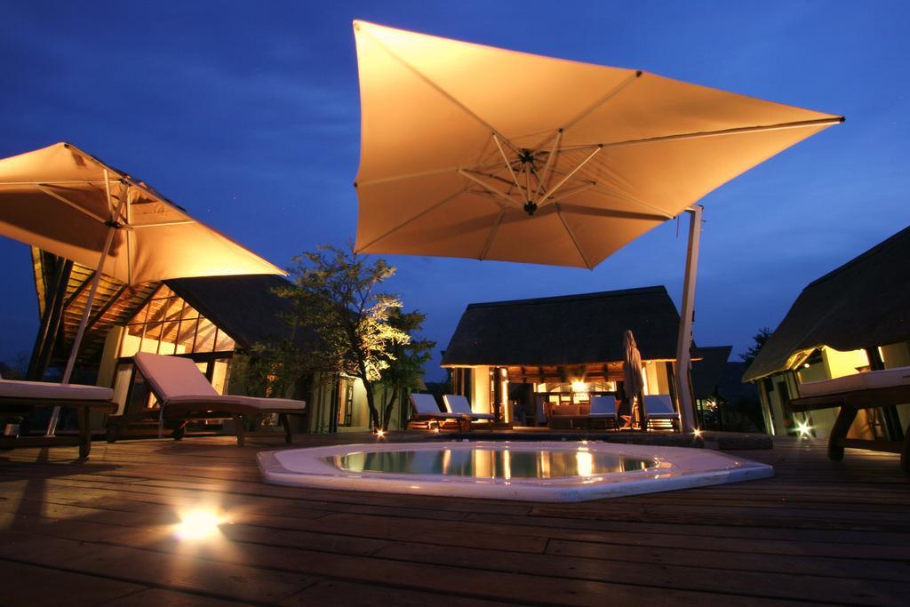 Buffalo Thorn Lodge พีลาเนสเบิร์ก ภายนอก รูปภาพ