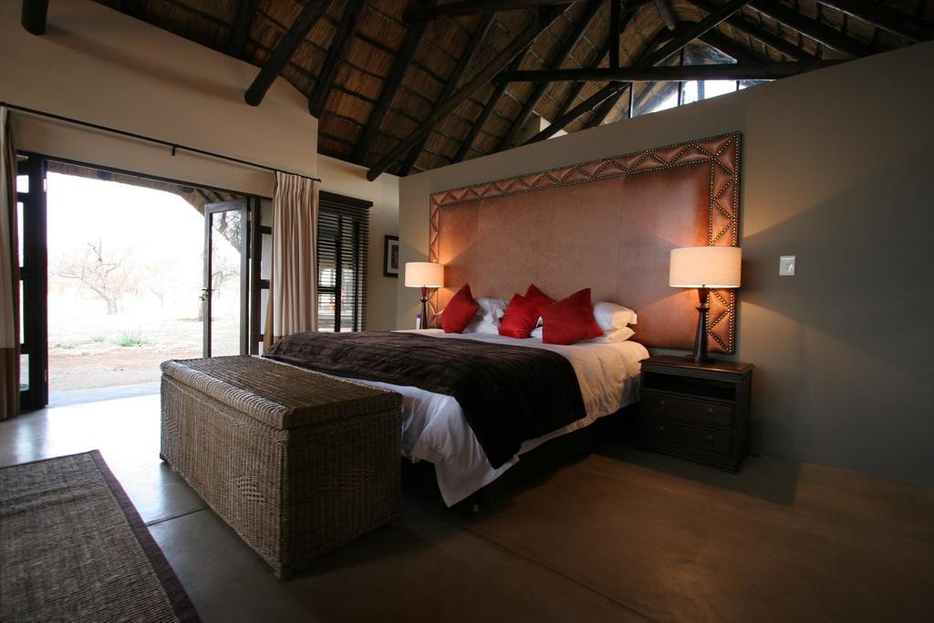 Buffalo Thorn Lodge พีลาเนสเบิร์ก ภายนอก รูปภาพ