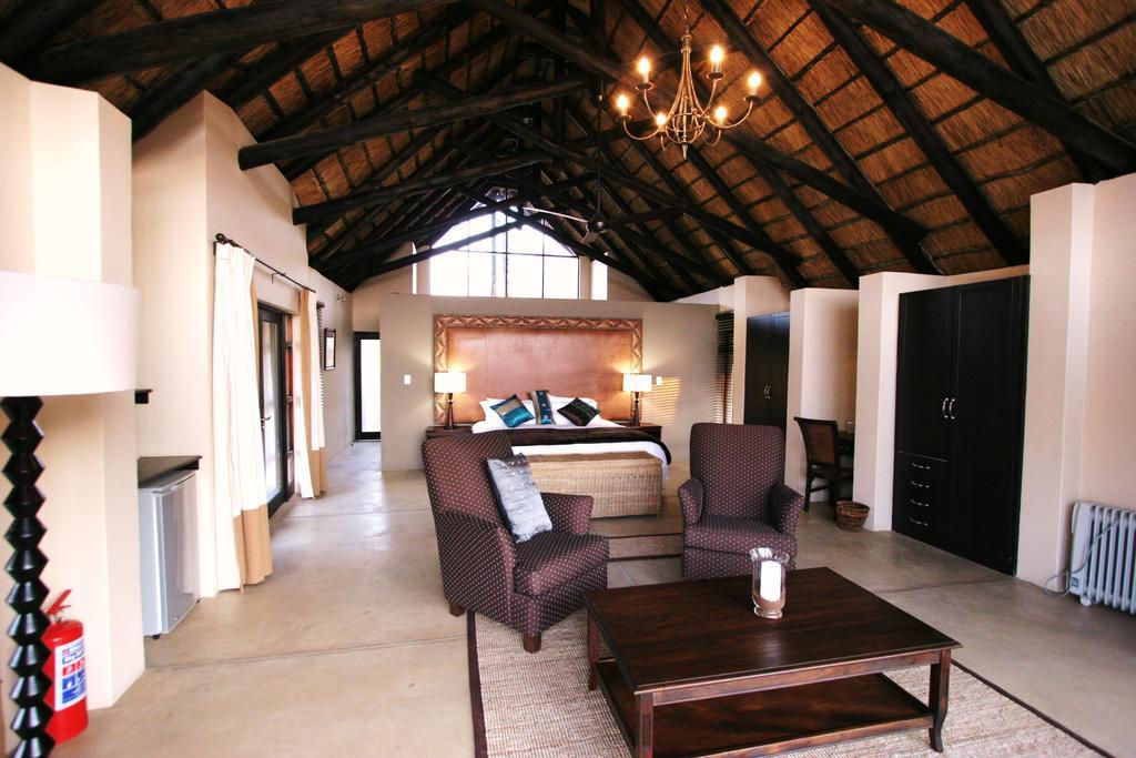 Buffalo Thorn Lodge พีลาเนสเบิร์ก ภายนอก รูปภาพ